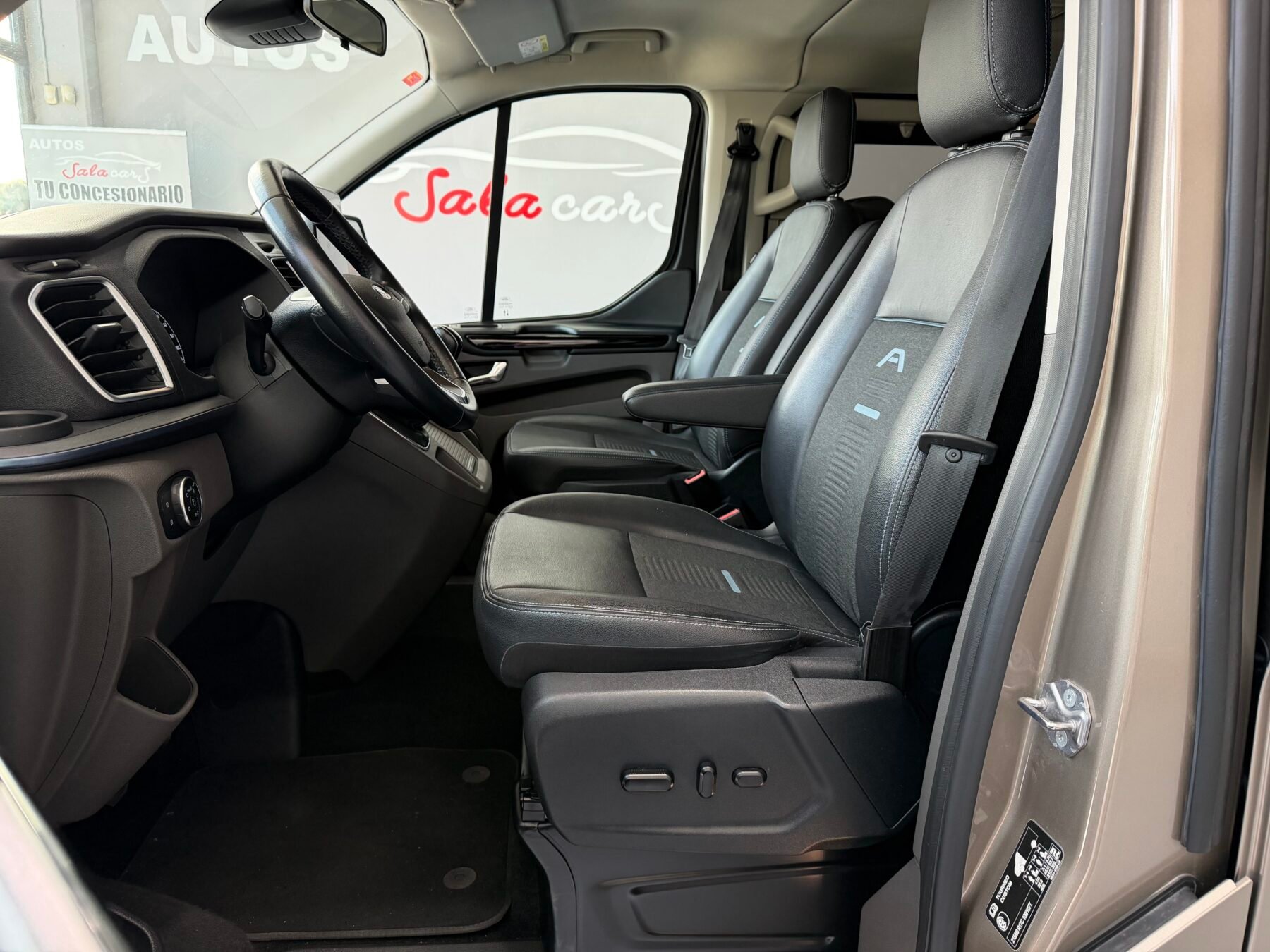 FORD TOURNEO CUSTOM 2.0 Ecob 136kW 185CV Hybr L2 Active