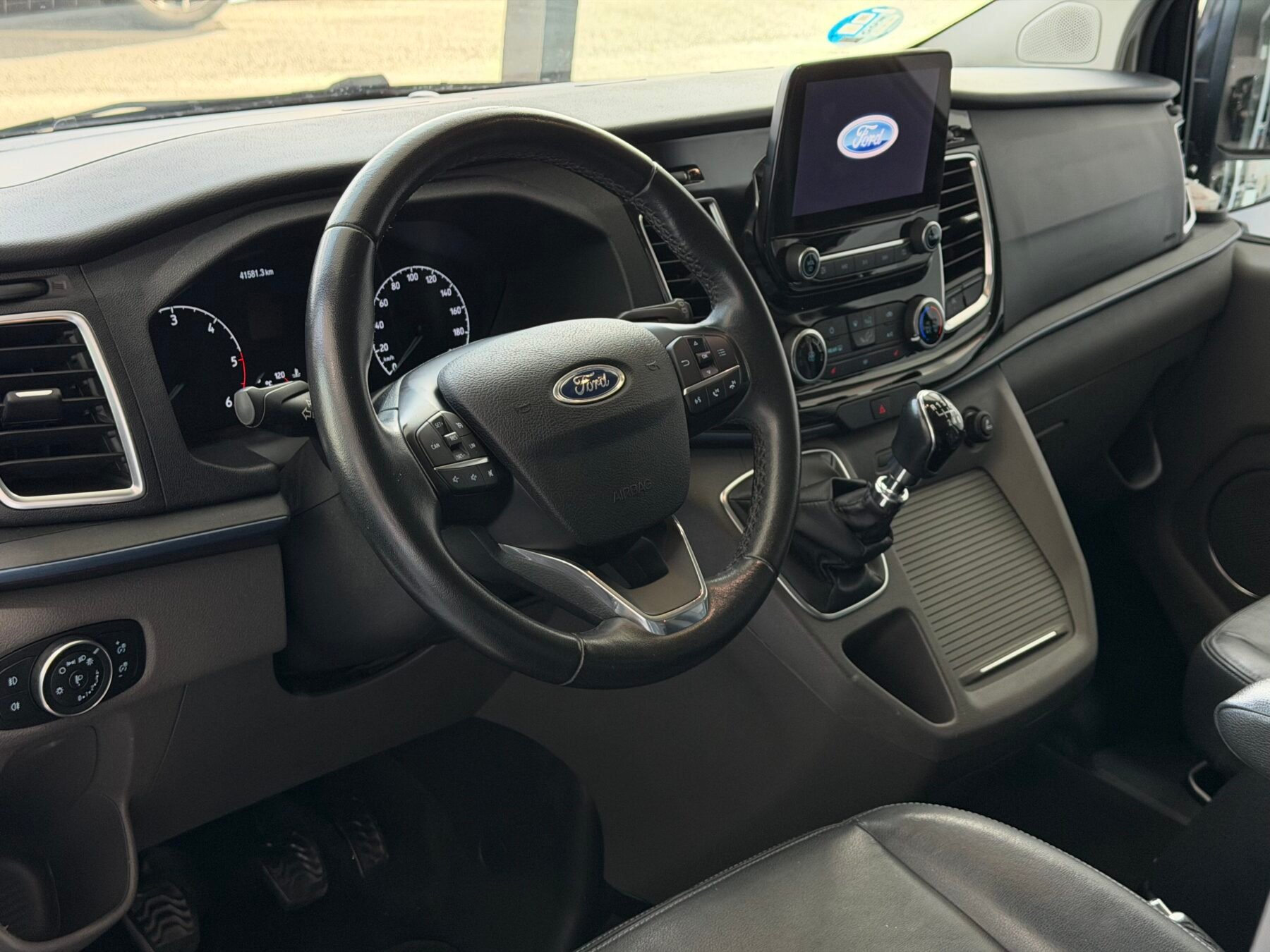 FORD TOURNEO CUSTOM 2.0 Ecob 136kW 185CV Hybr L2 Active