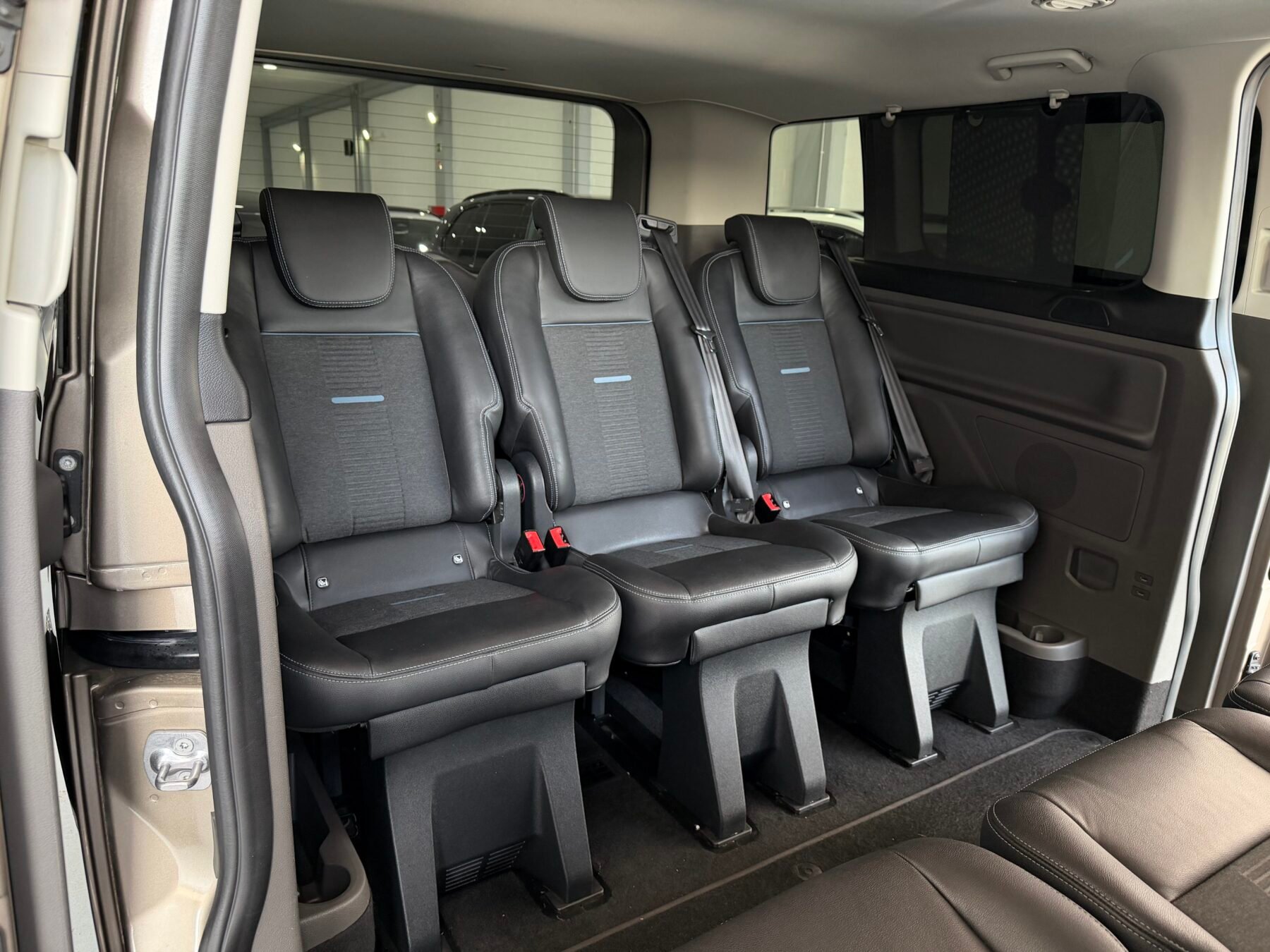 FORD TOURNEO CUSTOM 2.0 Ecob 136kW 185CV Hybr L2 Active