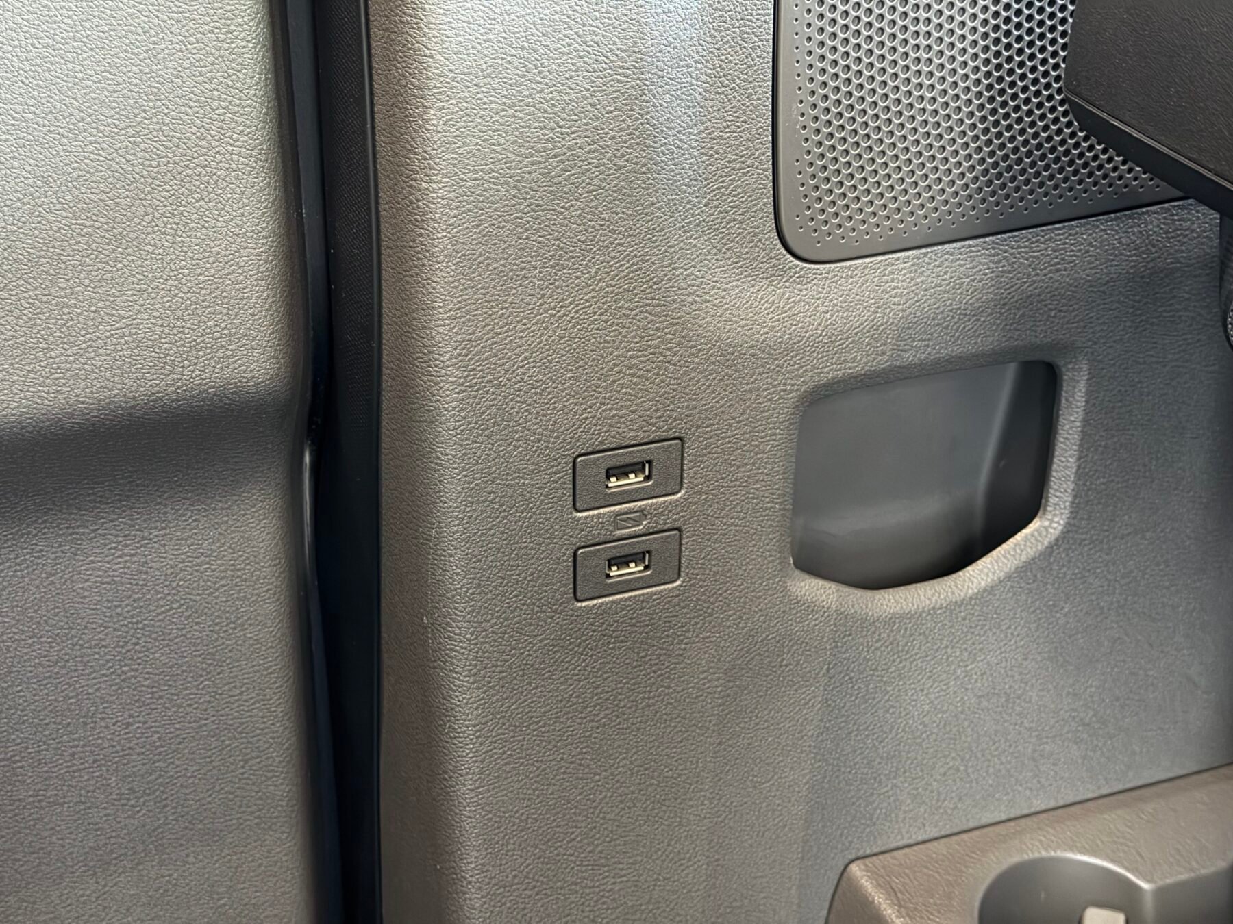 FORD TOURNEO CUSTOM 2.0 Ecob 136kW 185CV Hybr L2 Active