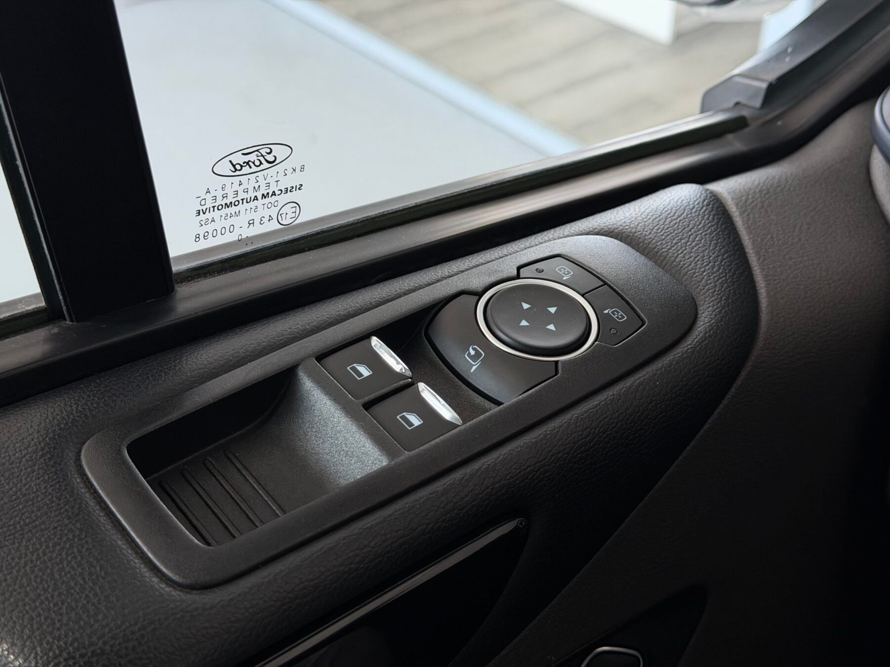 FORD TOURNEO CUSTOM 2.0 Ecob 136kW 185CV Hybr L2 Active