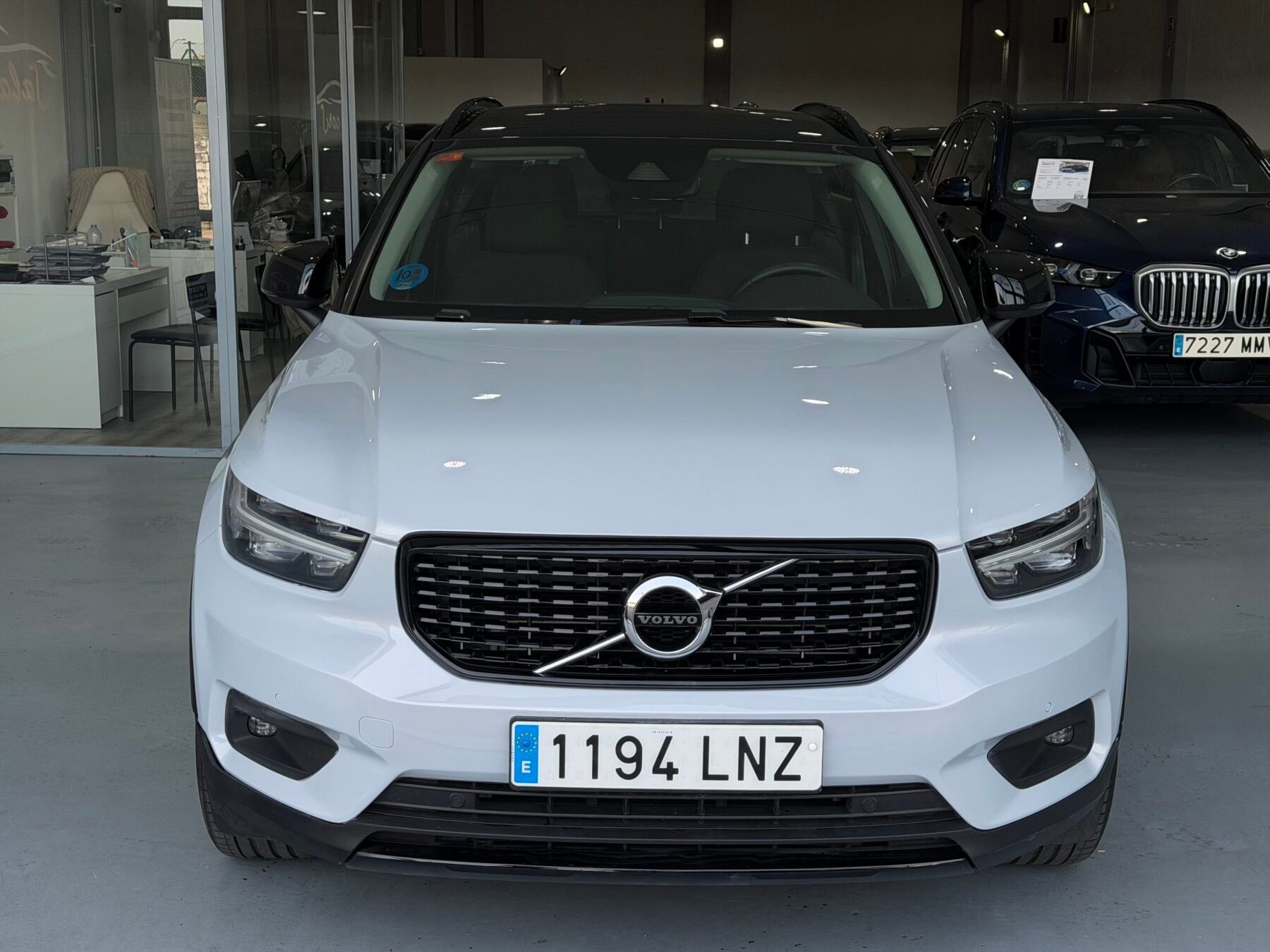 VOLVO XC40 T4 Twin Recharge RDesign Exp Auto