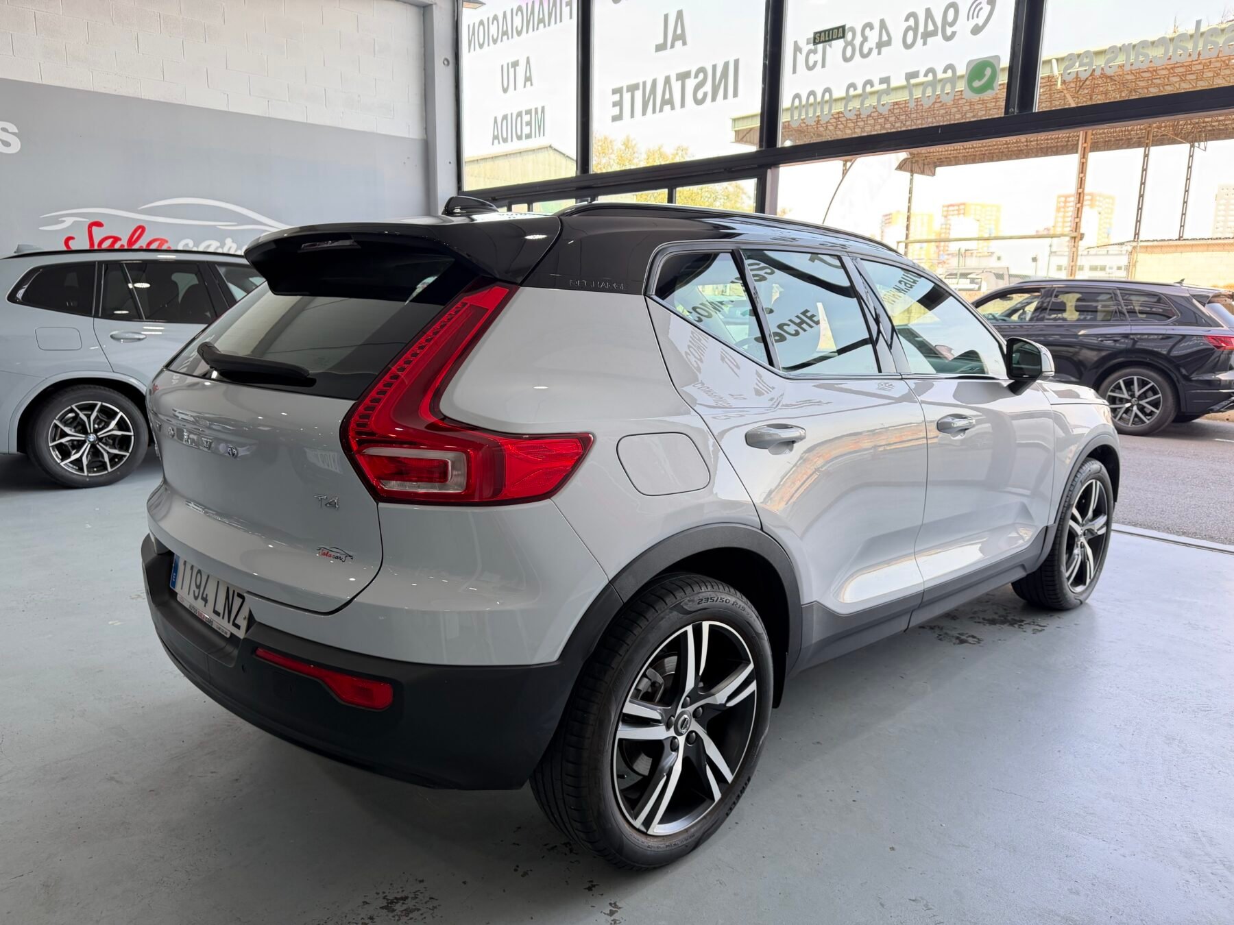 VOLVO XC40 T4 Twin Recharge RDesign Exp Auto