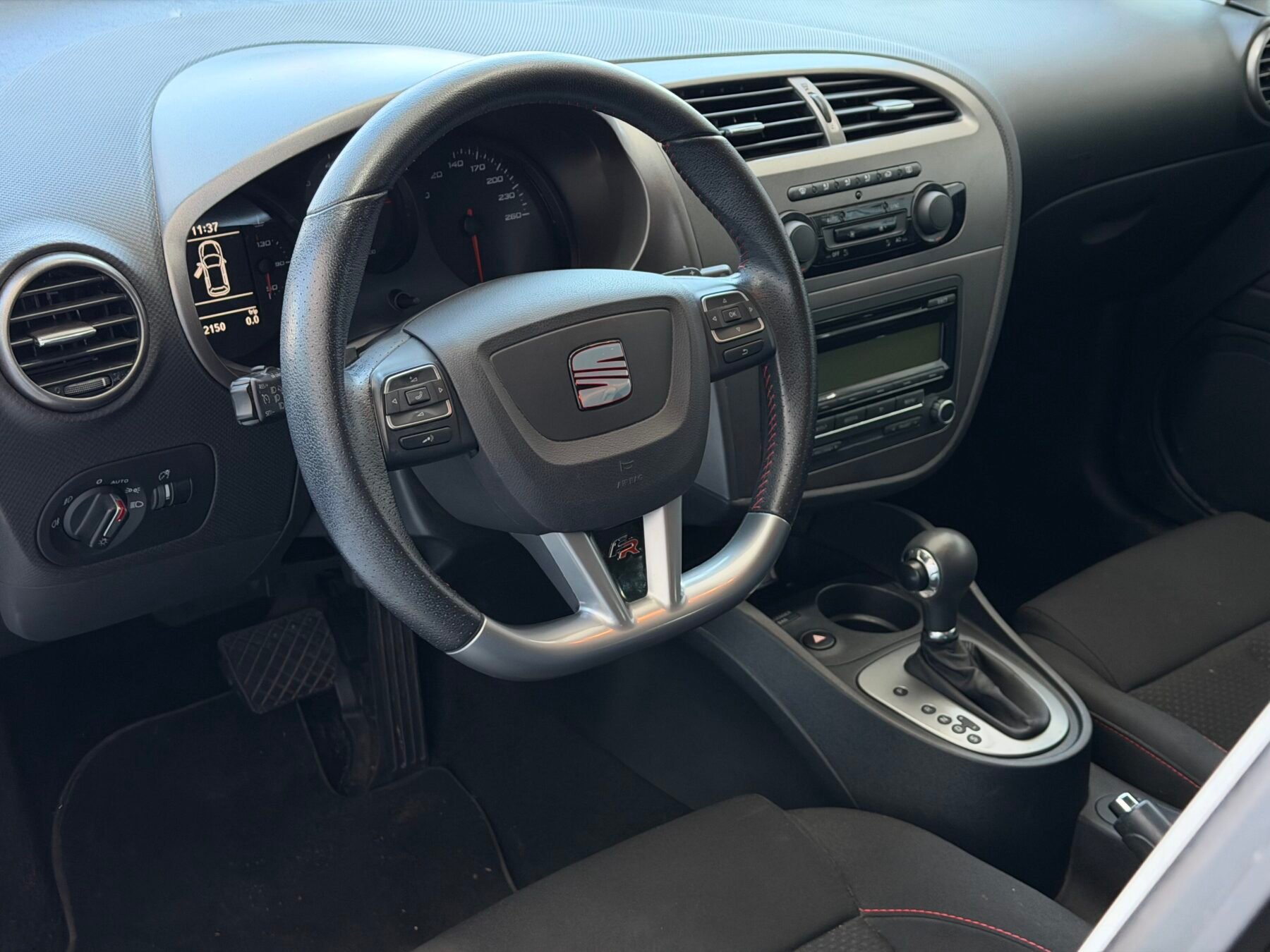 SEAT LEON 2.0 TDI 140cv DSG FR