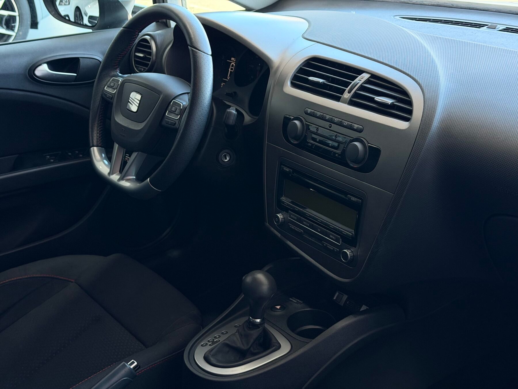 SEAT LEON 2.0 TDI 140cv DSG FR