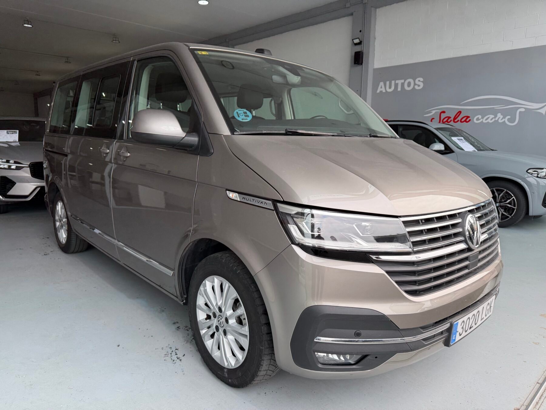 VOLKSWAGEN MULTIVAN CORTO PREMIUM DSG 2.0TDI 150cv