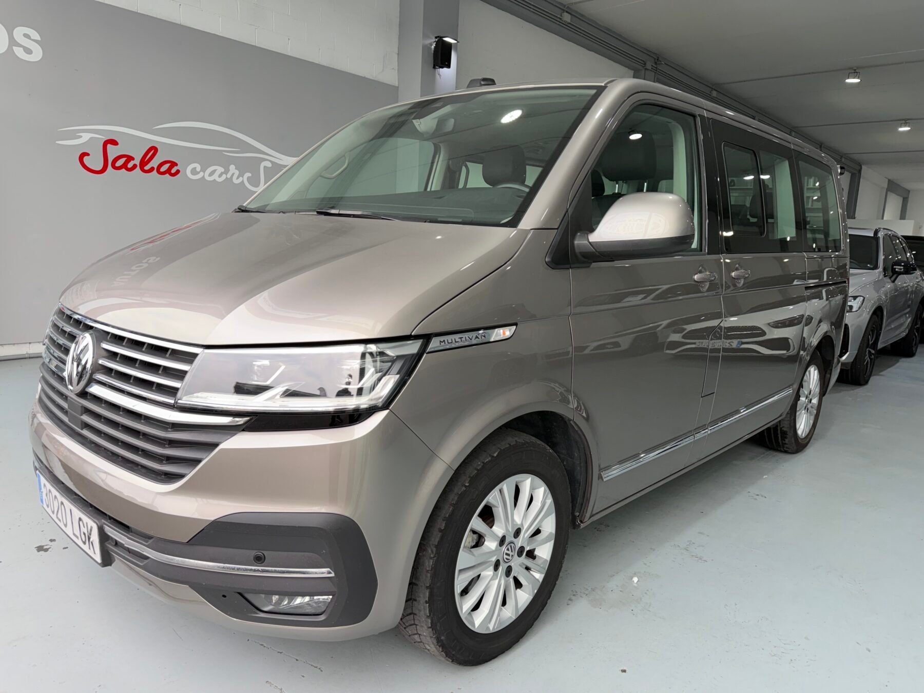 VOLKSWAGEN MULTIVAN CORTO PREMIUM DSG 2.0TDI 150cv