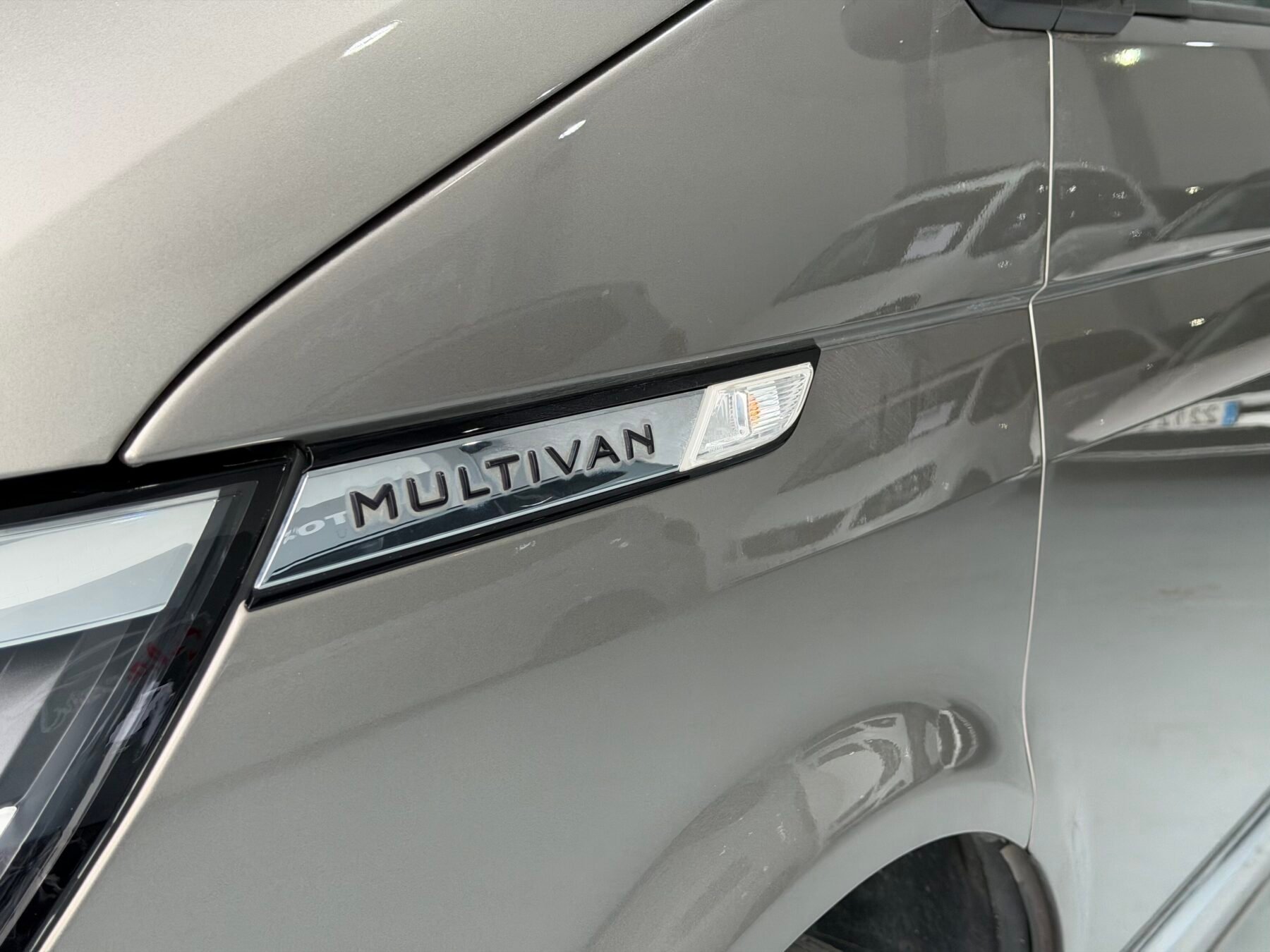 VOLKSWAGEN MULTIVAN CORTO PREMIUM DSG 2.0TDI 150cv
