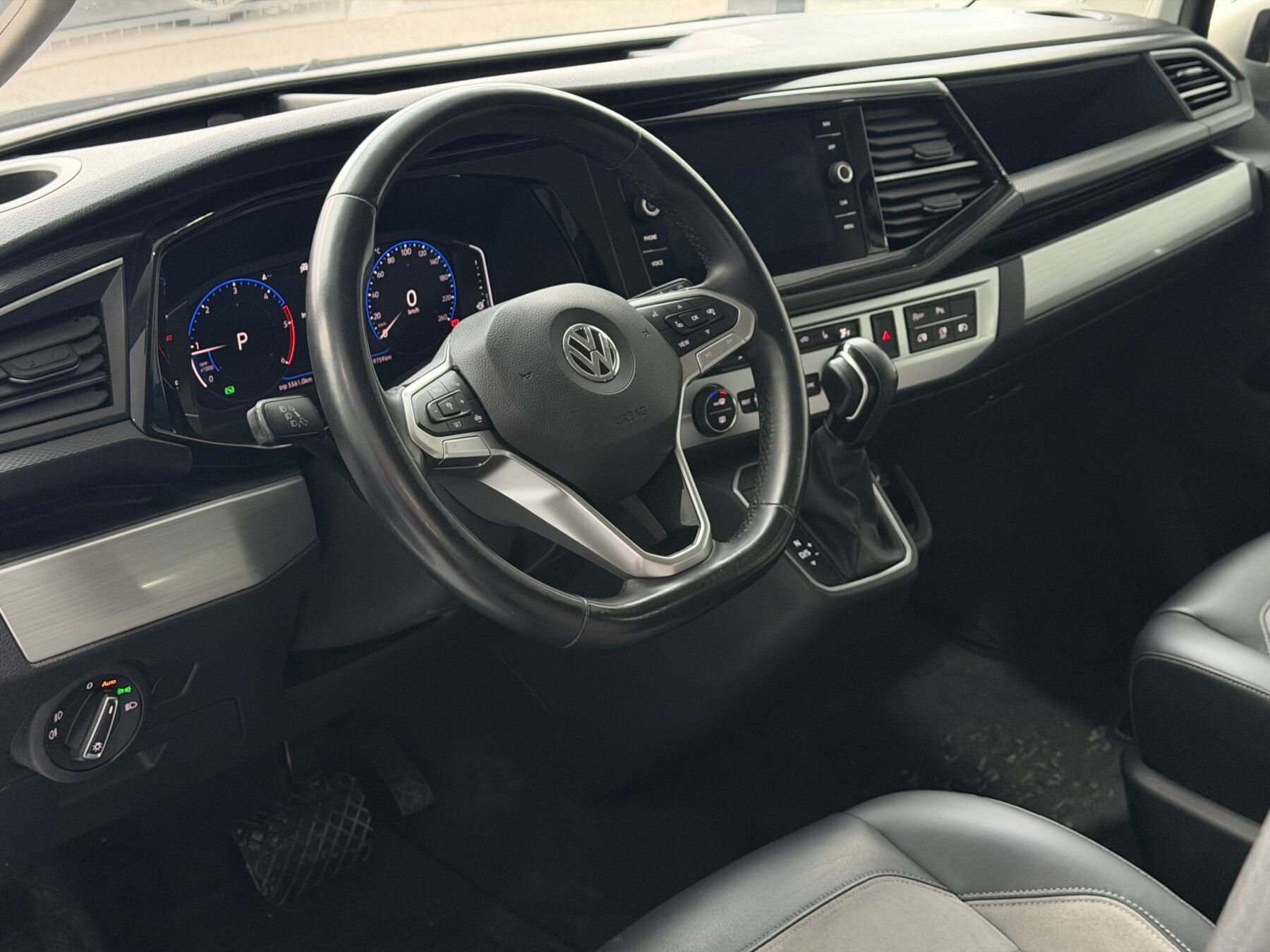 VOLKSWAGEN MULTIVAN CORTO PREMIUM DSG 2.0TDI 150cv