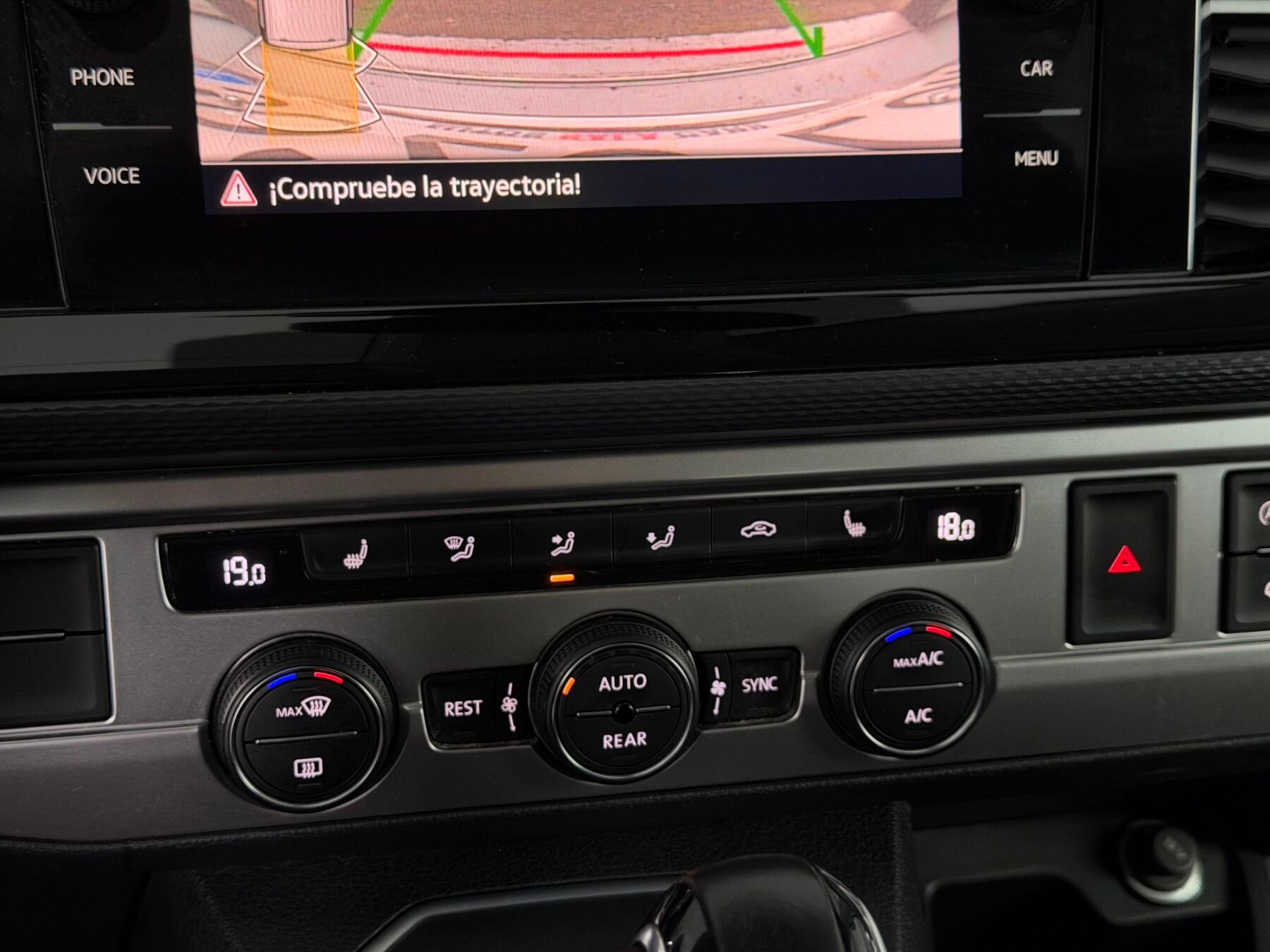 VOLKSWAGEN MULTIVAN CORTO PREMIUM DSG 2.0TDI 150cv