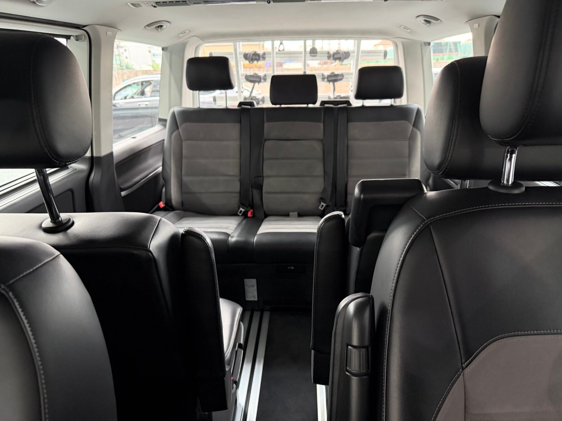 VOLKSWAGEN MULTIVAN CORTO PREMIUM DSG 2.0TDI 150cv