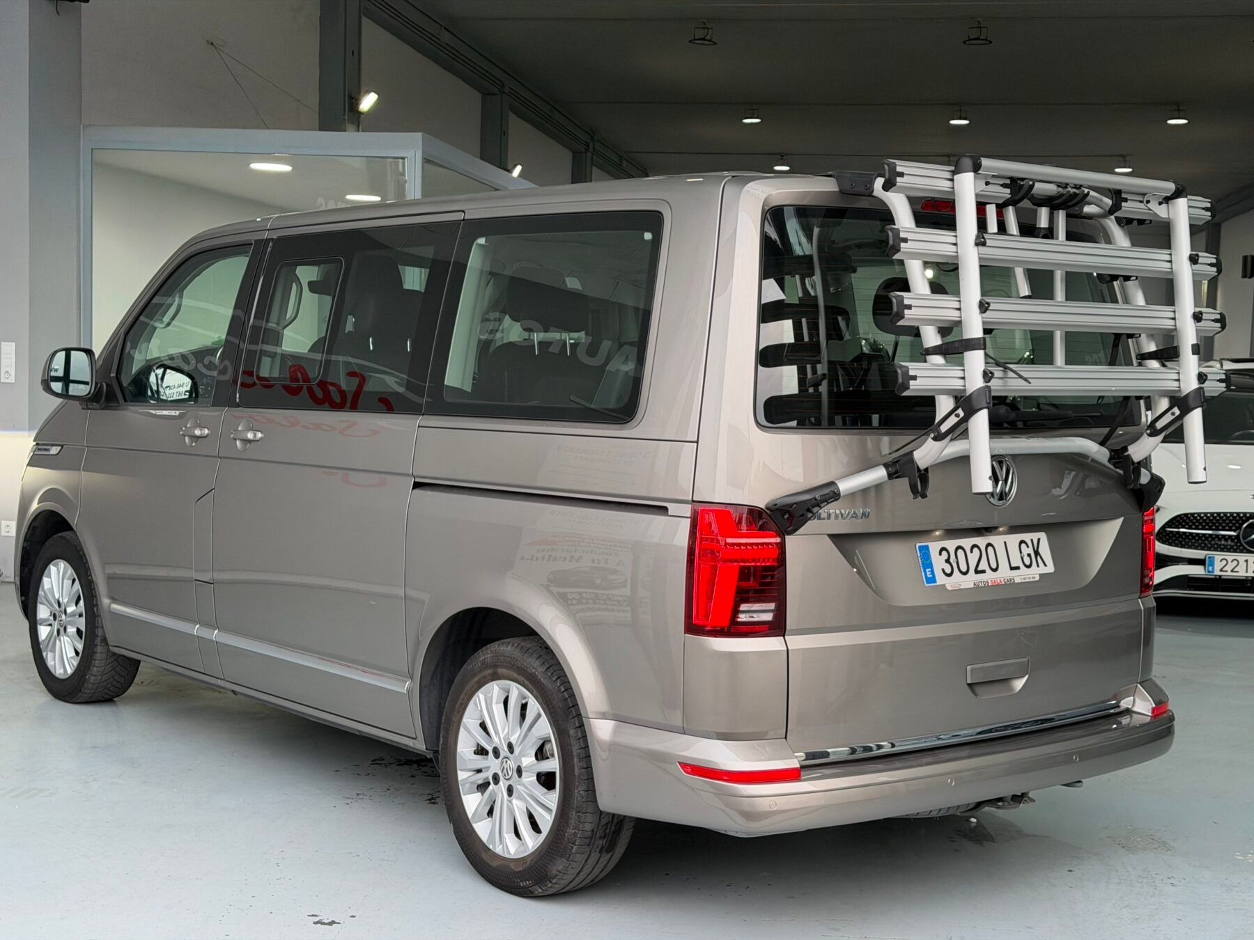 VOLKSWAGEN MULTIVAN CORTO PREMIUM DSG 2.0TDI 150cv