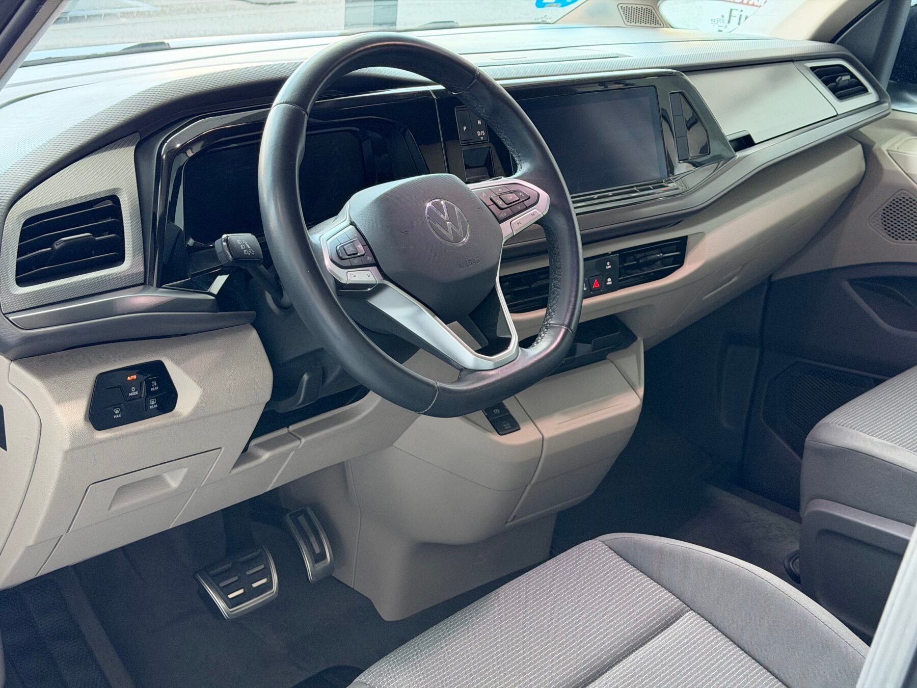 VOLKSWAGEN MULTIVAN PHEV 1.4TSI 218 DSG6 BC