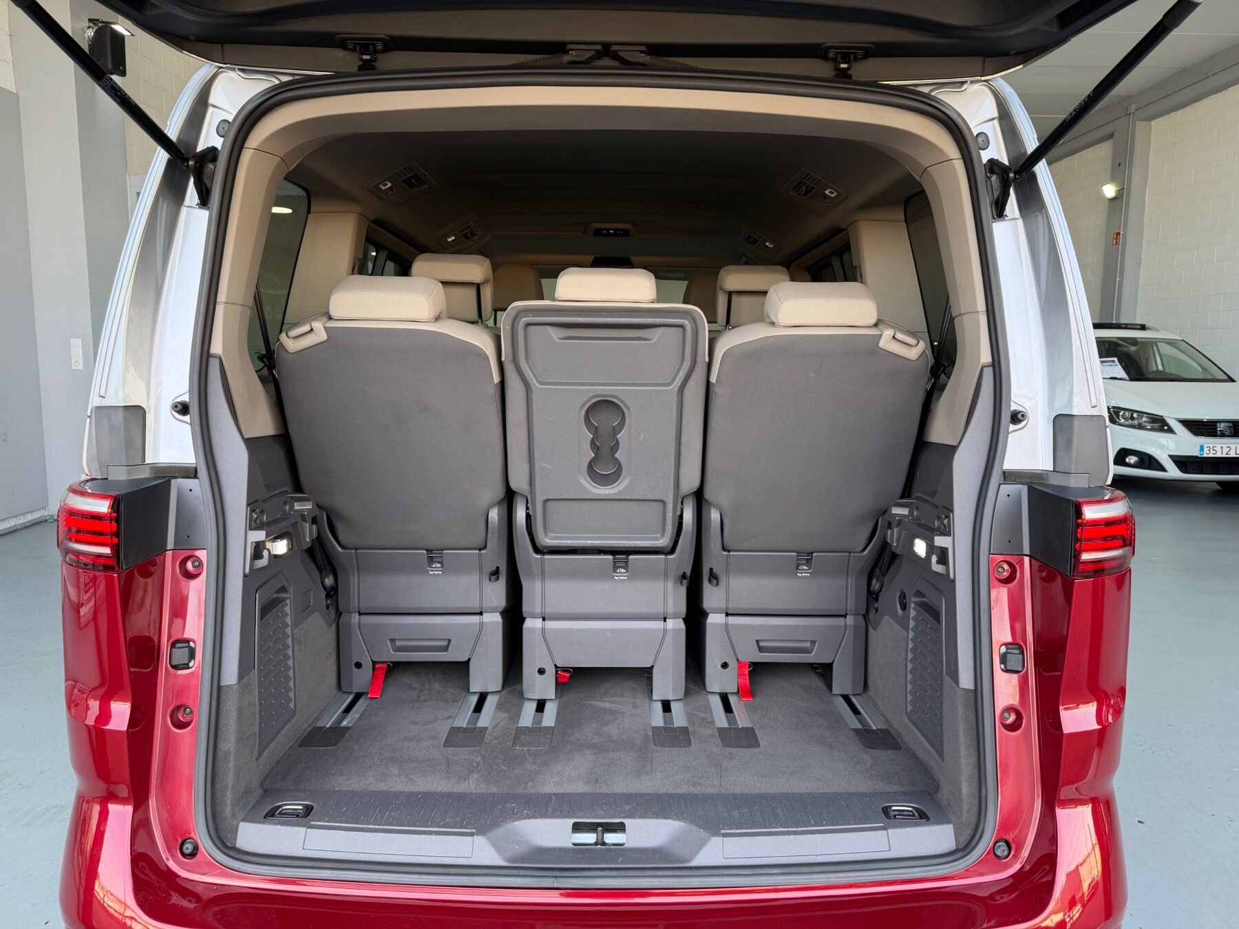 VOLKSWAGEN MULTIVAN PHEV 1.4TSI 218 DSG6 BC