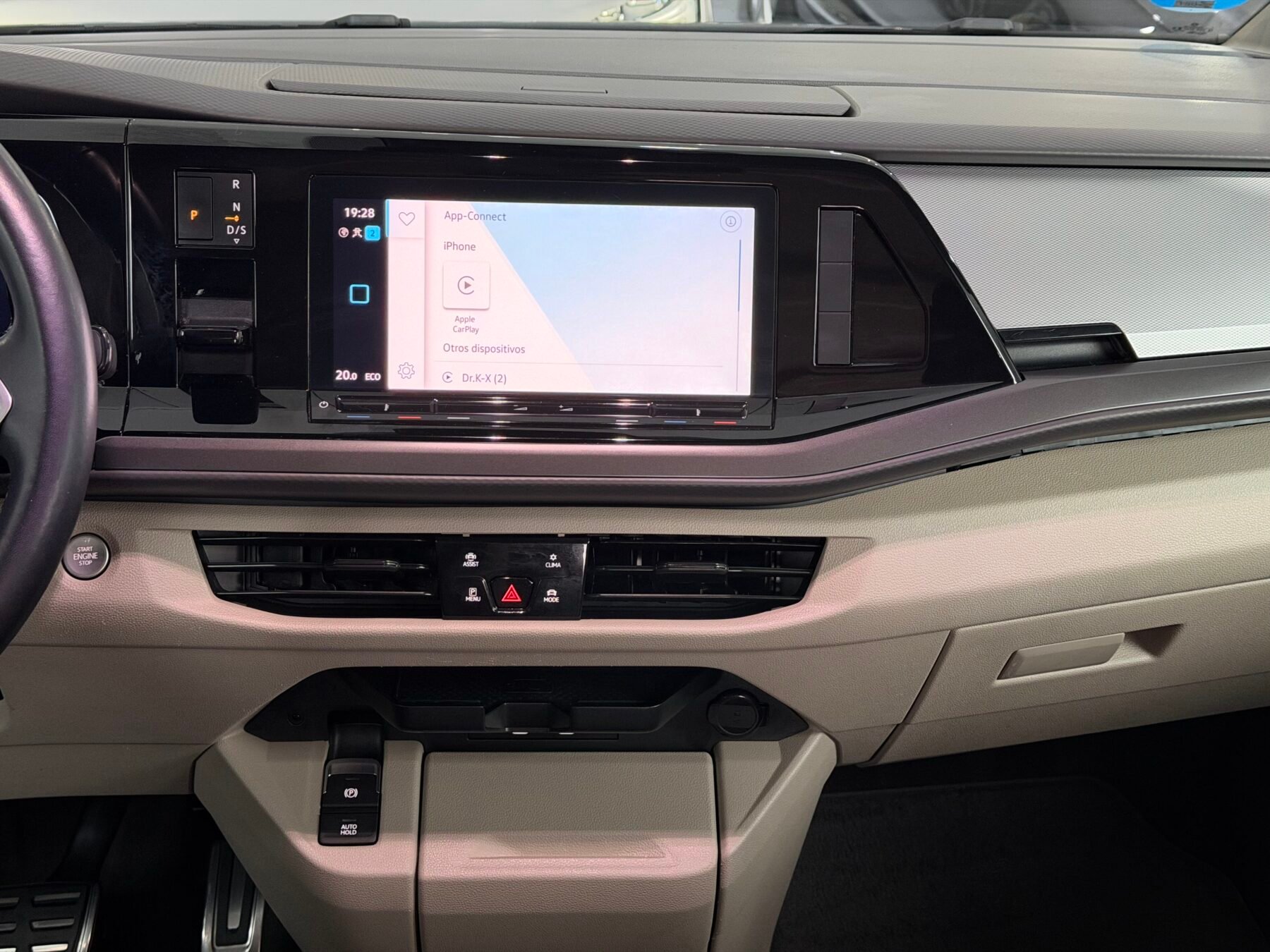VOLKSWAGEN MULTIVAN PHEV 1.4TSI 218 DSG6 BC