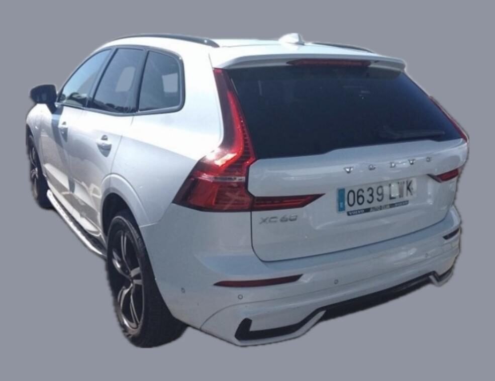 VOLVO XC60 ULTIMATE DARK AUTO T6