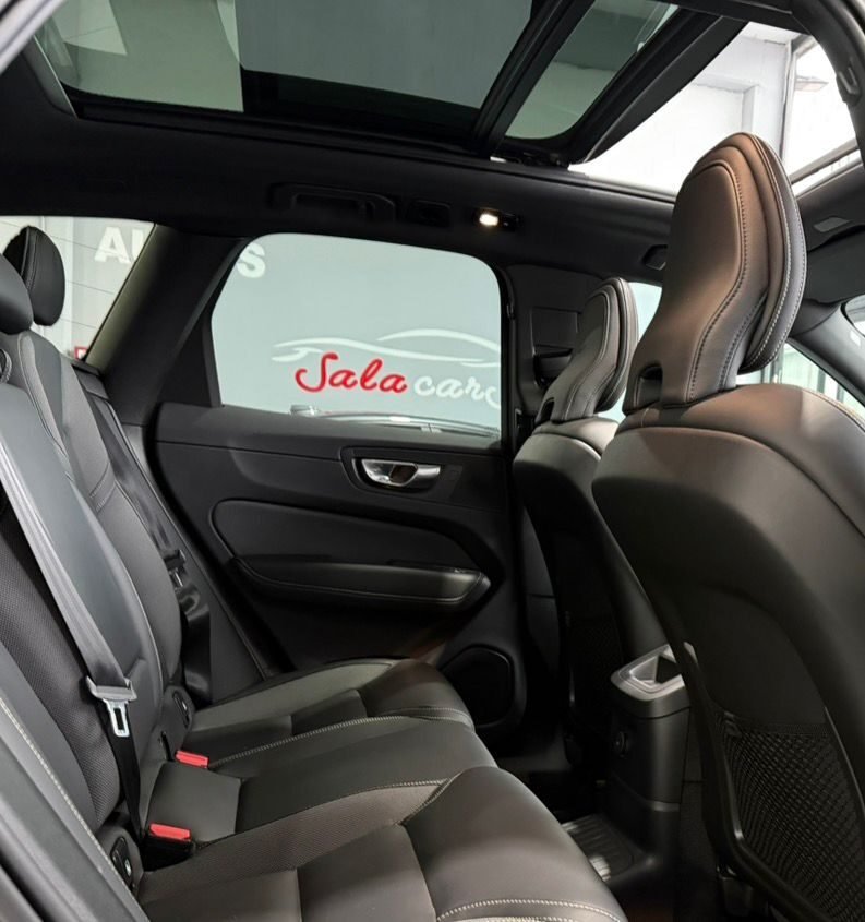 VOLVO XC60 ULTIMATE DARK AUTO T6