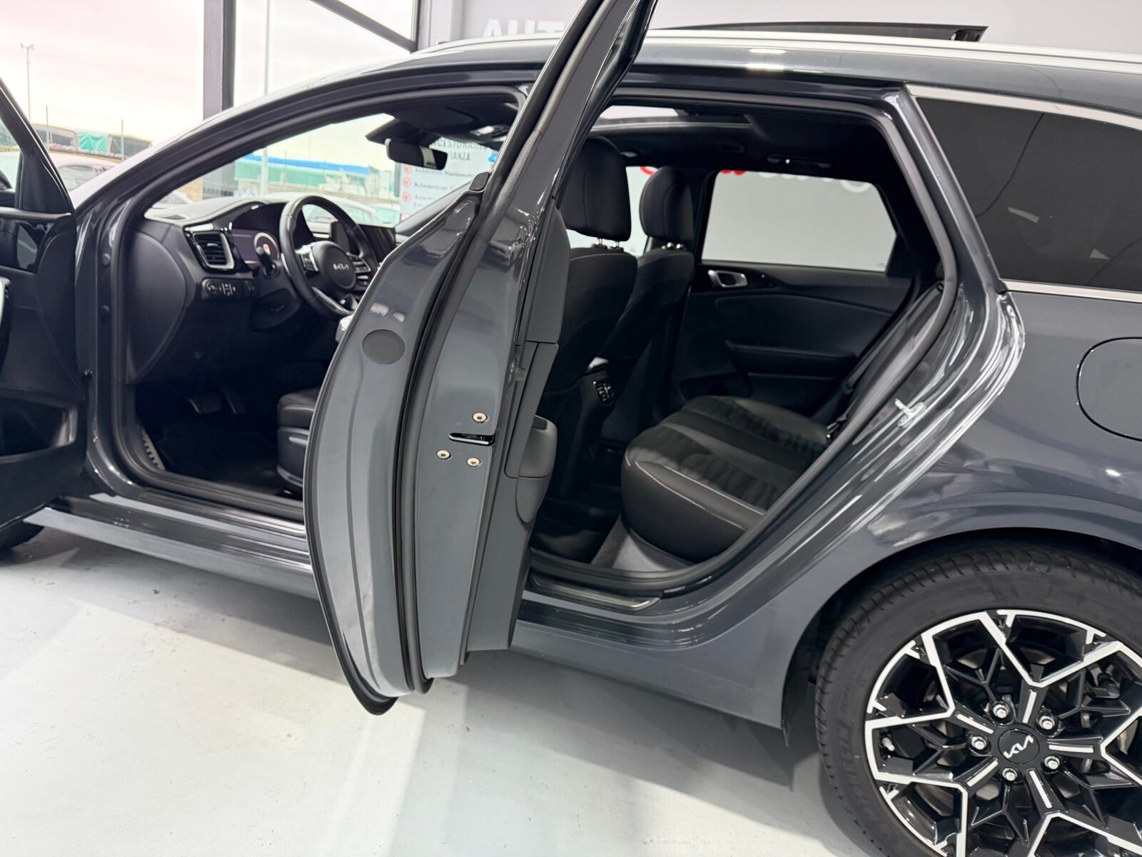 KIA ceed Tourer 1.6 MHEV iMT 100kW GT Line