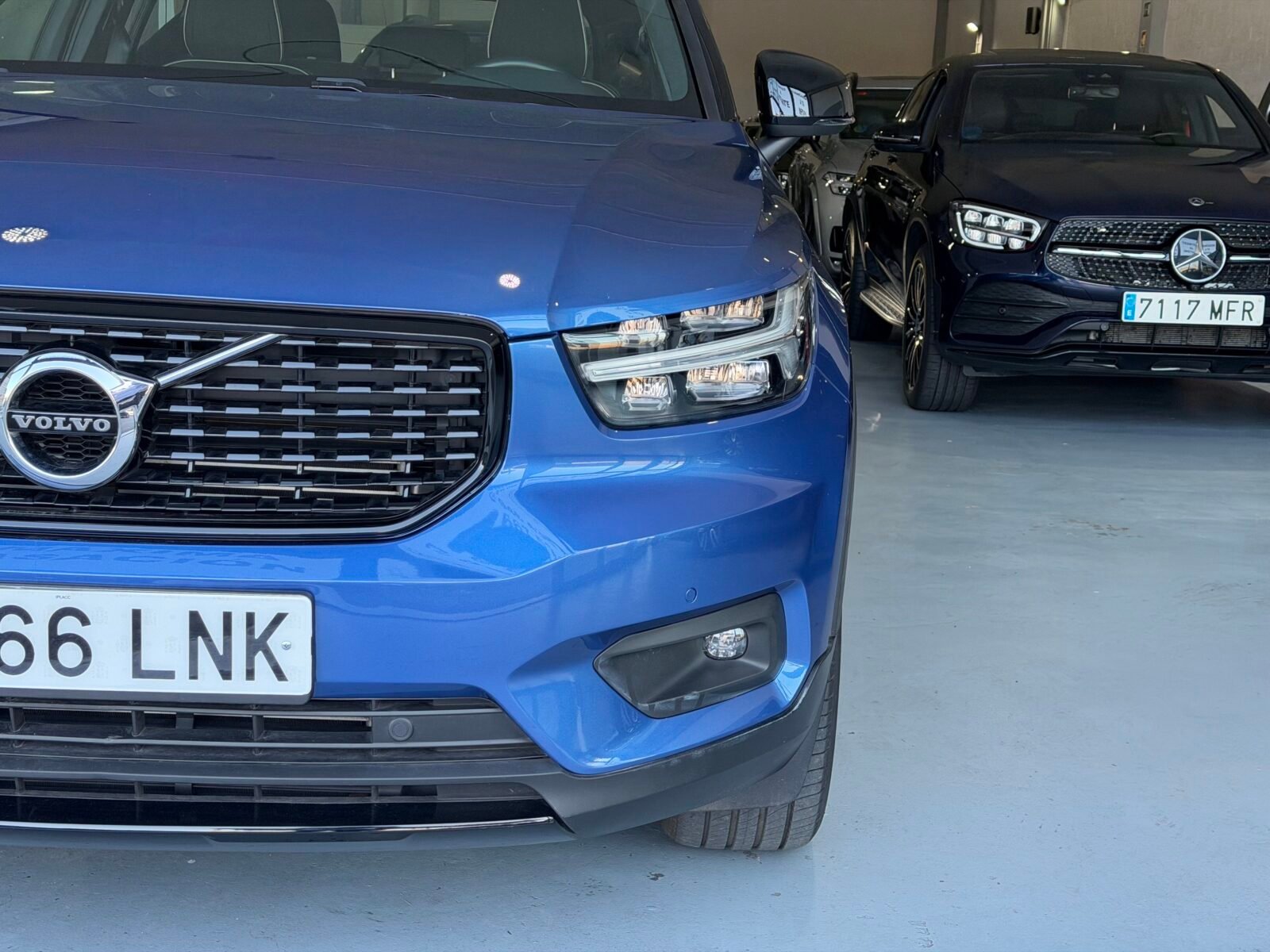 VOLVO XC40  1.5 T4 Twin Recharge RDesign Auto