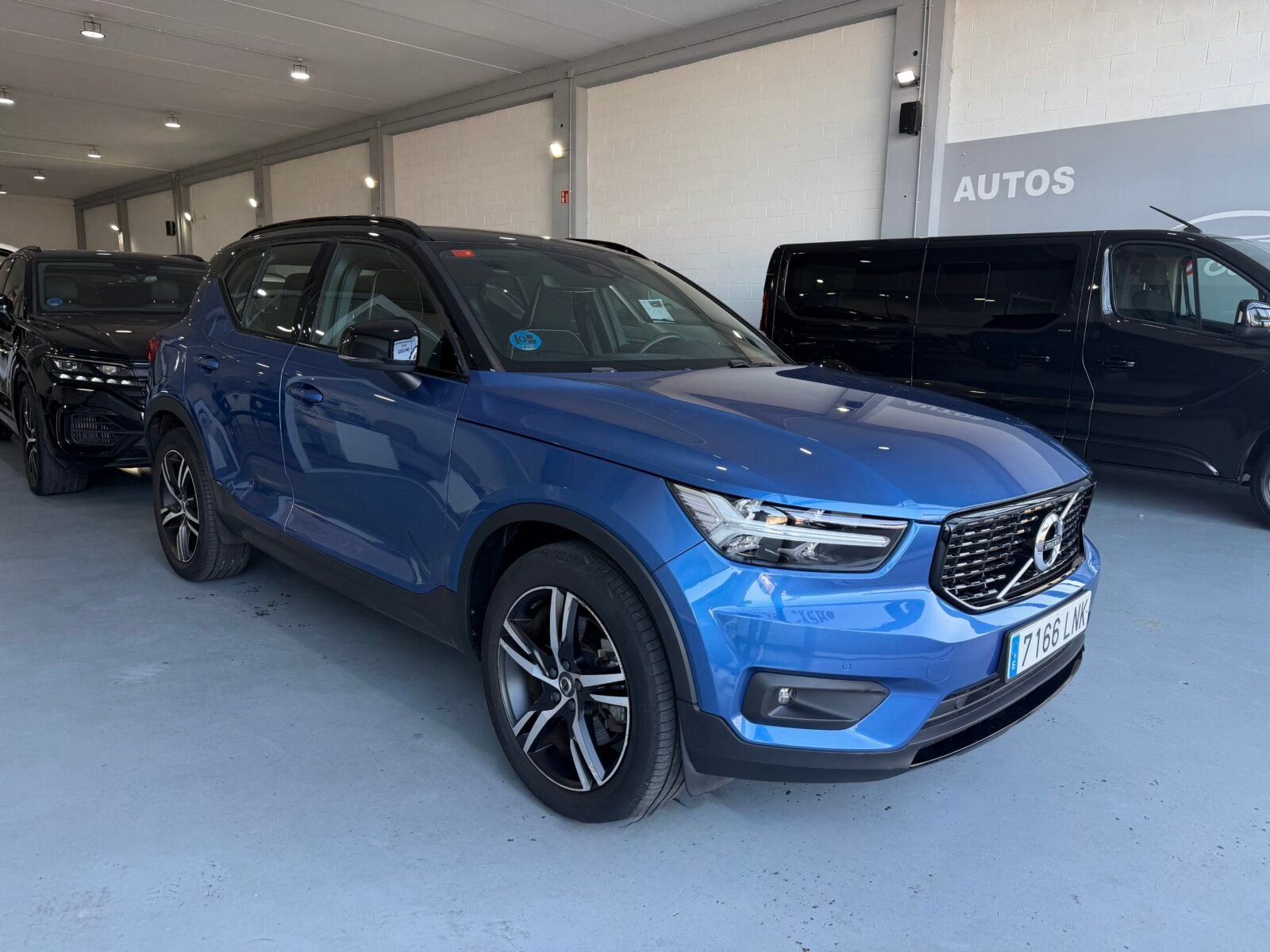 VOLVO XC40  1.5 T4 Twin Recharge RDesign Auto
