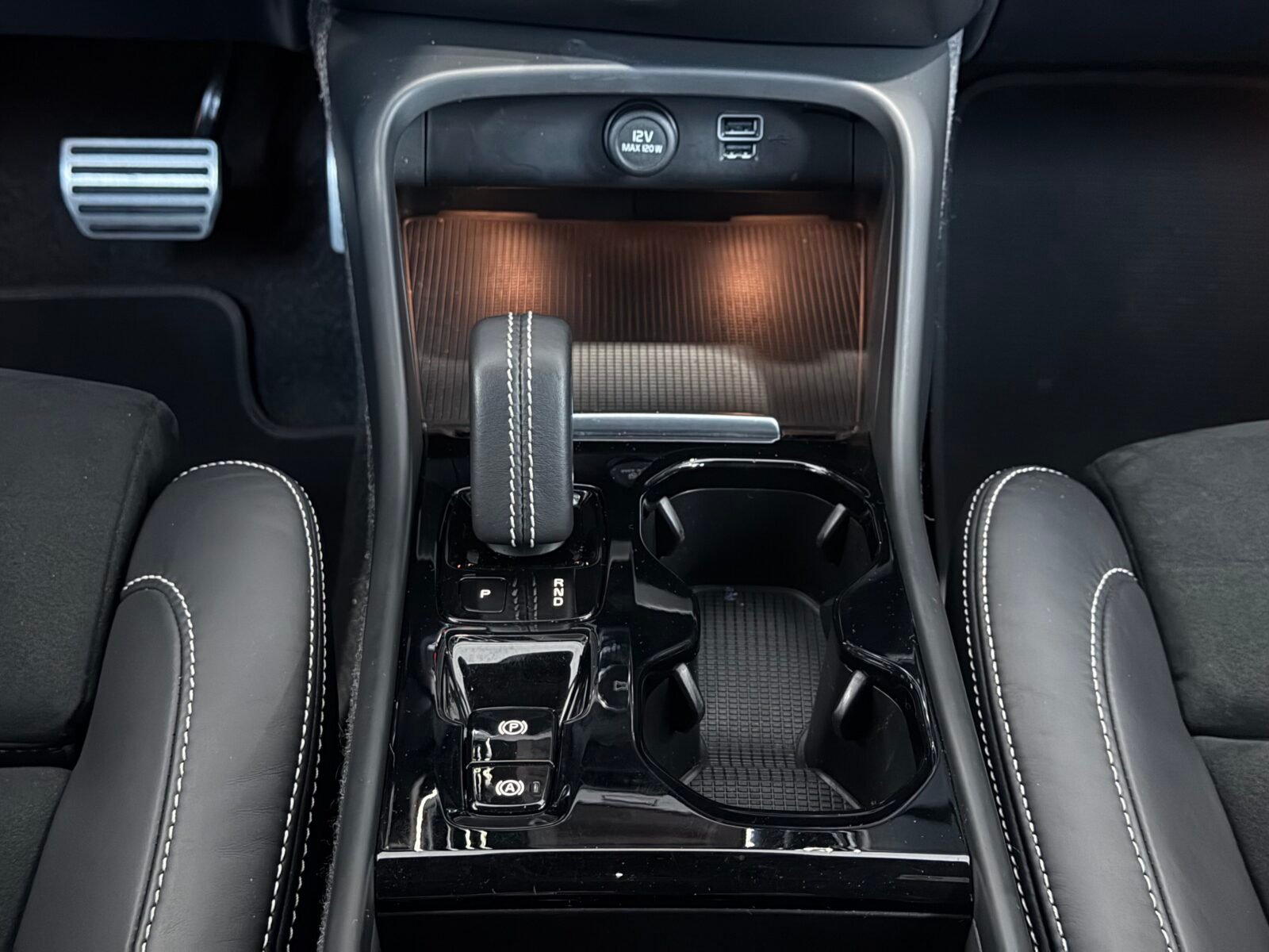 VOLVO XC40  1.5 T4 Twin Recharge RDesign Auto