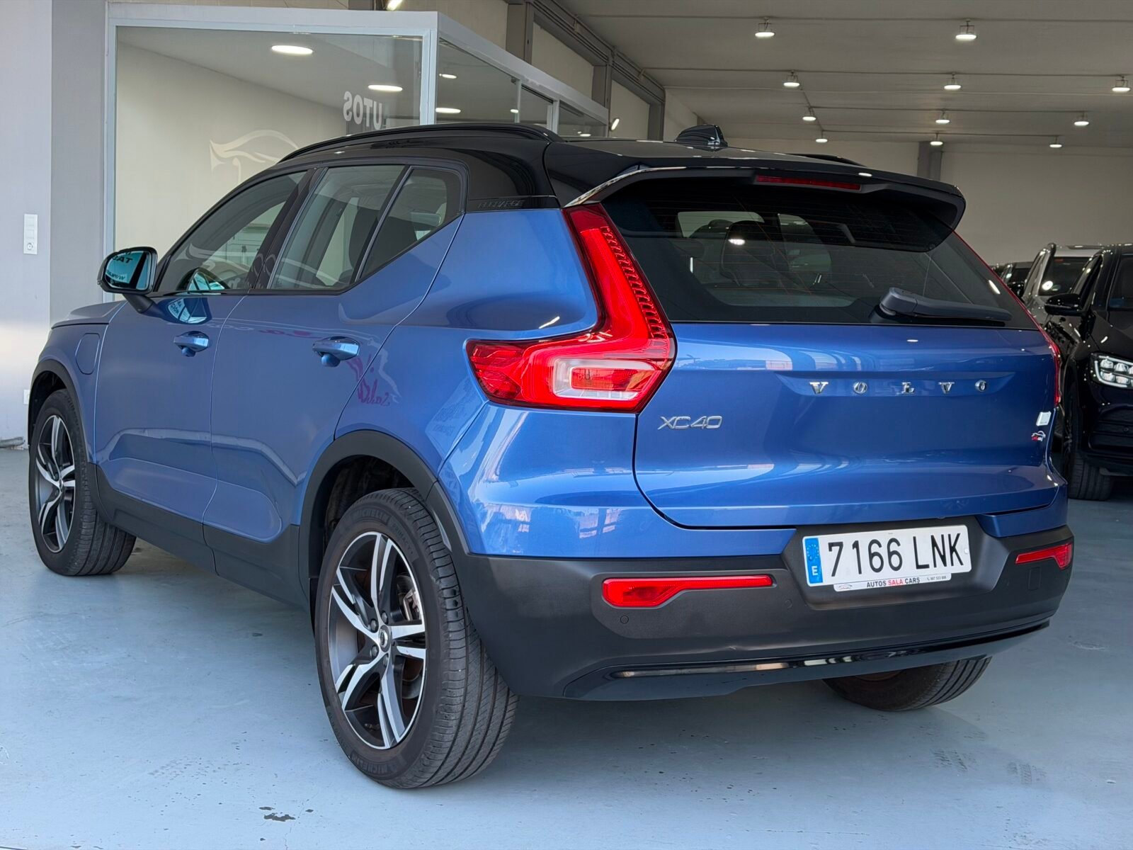 VOLVO XC40  1.5 T4 Twin Recharge RDesign Auto