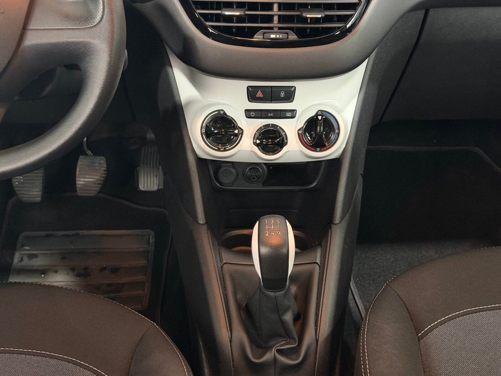 PEUGEOT 208  5P LIKE 1.6 BlueHDi 55KW 75CV
