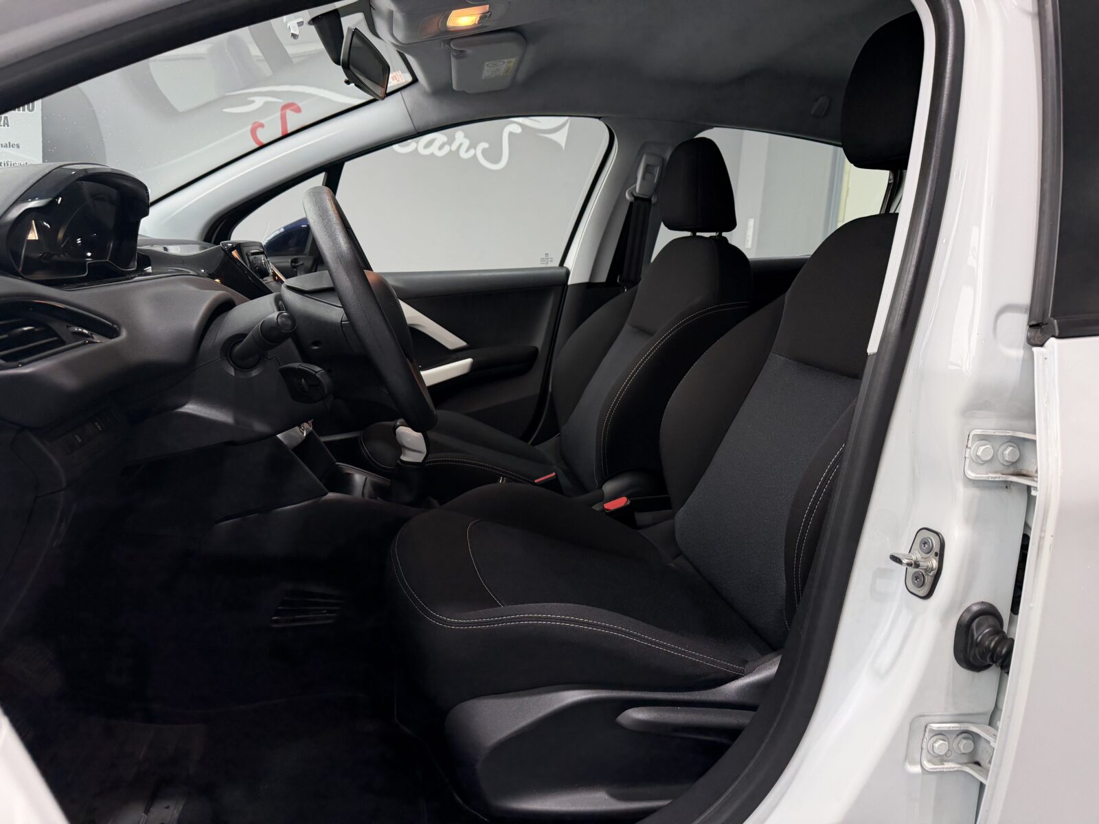 PEUGEOT 208  5P LIKE 1.6 BlueHDi 55KW 75CV