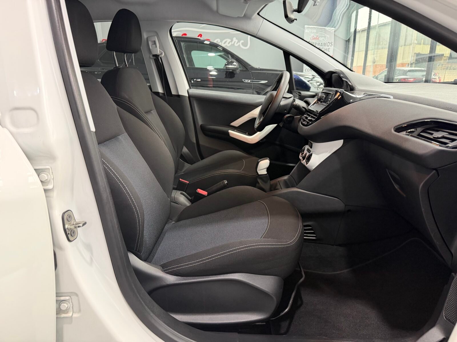 PEUGEOT 208  5P LIKE 1.6 BlueHDi 55KW 75CV