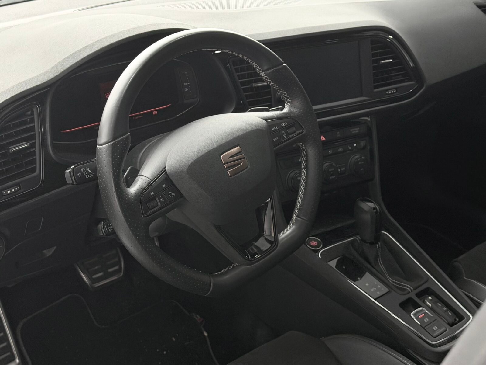 SEAT LEON CUPRA CARBÓN EDITION 