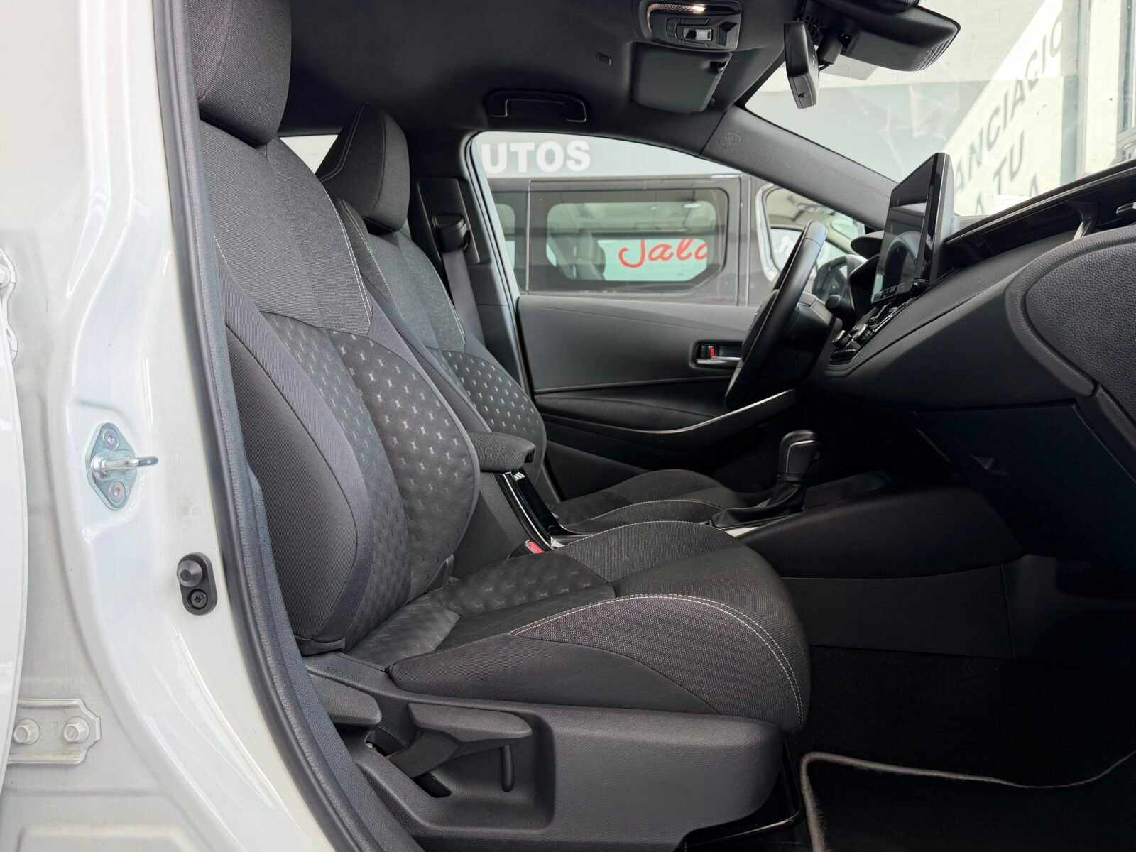 TOYOTA COROLLA 140H Active Plus Touring Sport